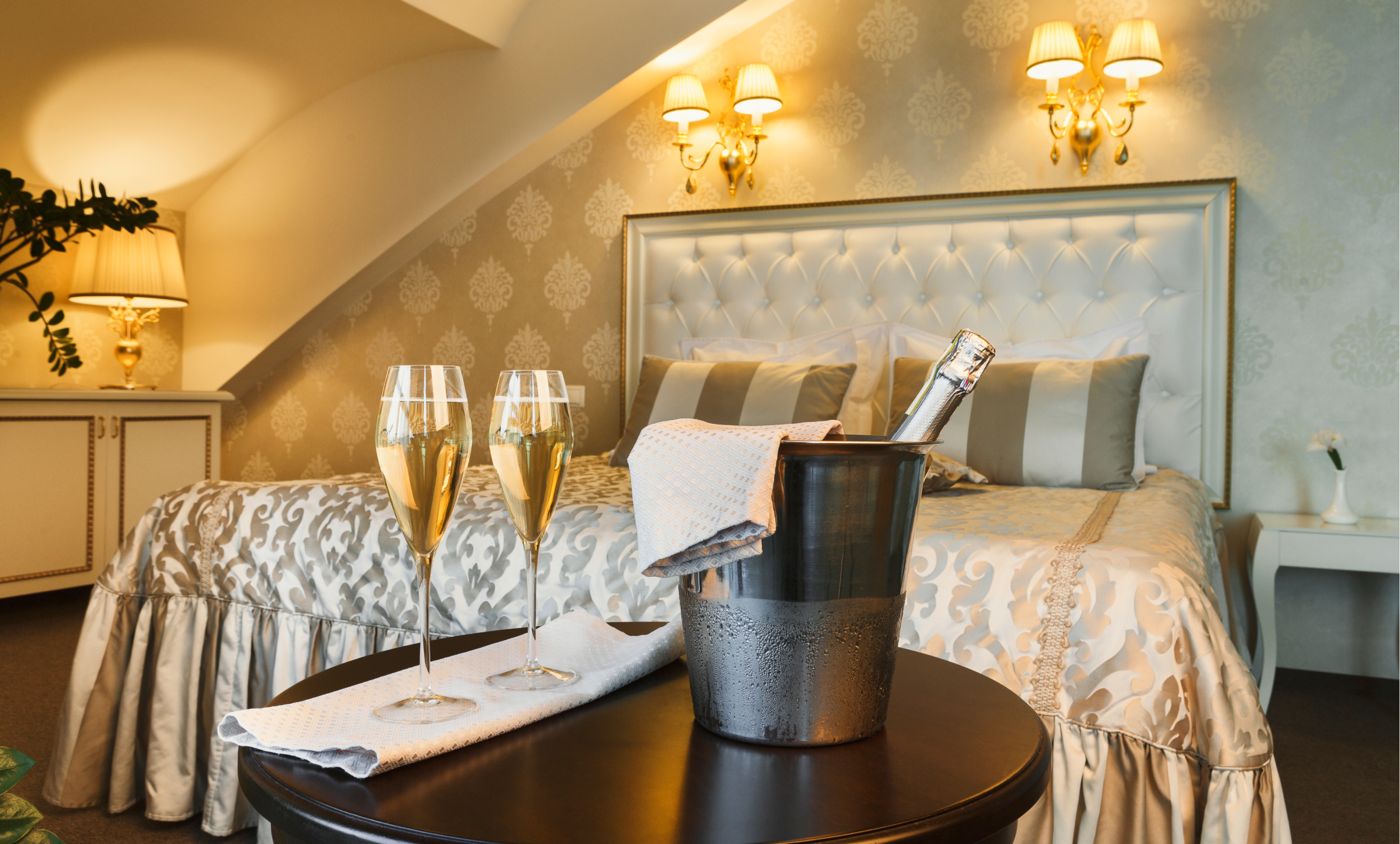 What to look out for when making hotel bookings for a romantic getaway